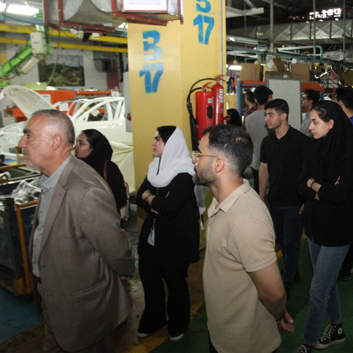 بازدید صنعتی دانشجویان از شرکت پارس خودرو